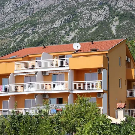 Mirnna Gradac (Split-Dalmatia)